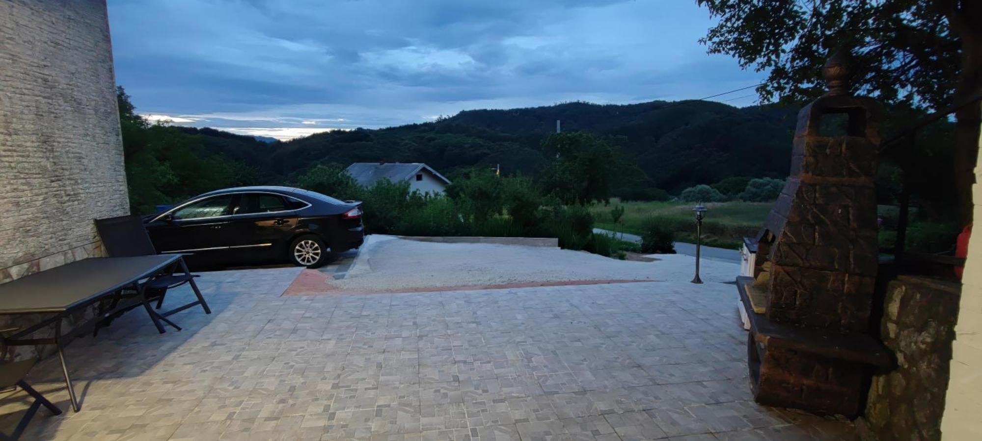 Zagora Hills Apartman คาปรินา ภายนอก รูปภาพ