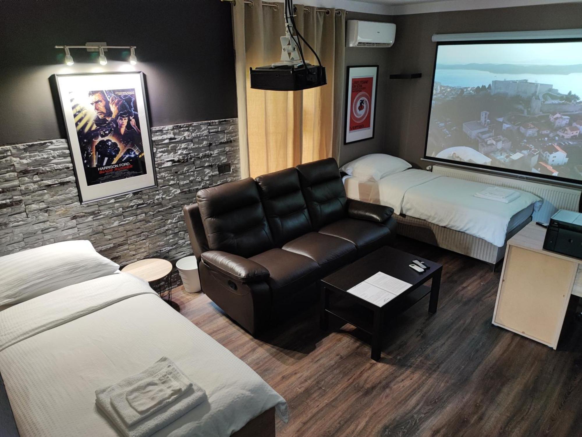 Zagora Hills Apartman คาปรินา ภายนอก รูปภาพ